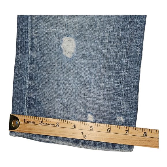 BKE Sabrina Shorts Women's 26 Bermuda Low Rise Blue Denim Embroidered Distressed - Picture 7 of 10